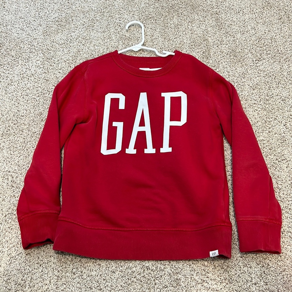 GAP sweat shirt